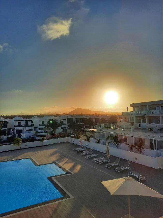 Homeforguest Sunset Senator With Pool And Terrace In Costa Teguise Exterior foto